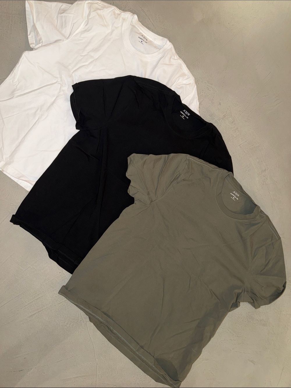 J Crew Mens Everyday Crewneck Tee Pack - White, Black & Olive Never Worn Mediums